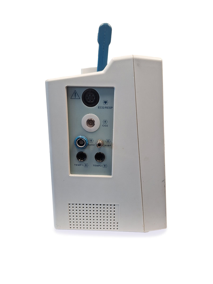 S/N 06054F5P-037  Patientmonitor med Co2 modul VET 420F